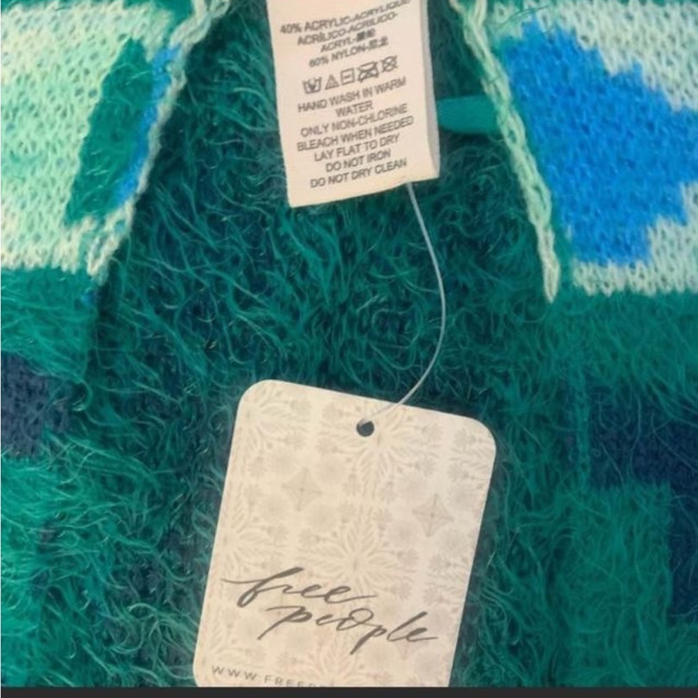 SALEπFree People Diamondback Cozy Sweater Kimono Poncho Emerald Green Aztec - Picture 9 of 13